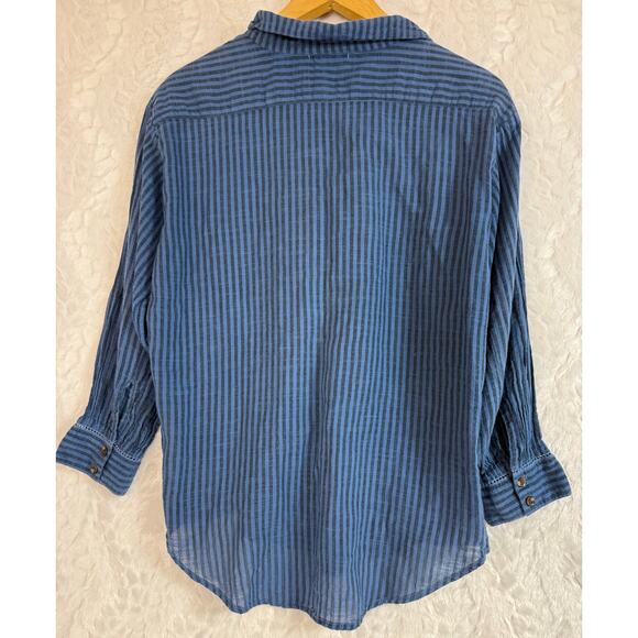 SUNDRY Blue Striped 1/4 Button Long Sleeve Collared Blouse Crochet Detail Size 0 - Picture 4 of 10